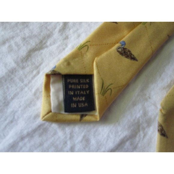 Elegant Pure Silk Printed in Italy Brooks Brothers Makers Neck Tie Ducks Yellow! - Picture 4 of 6